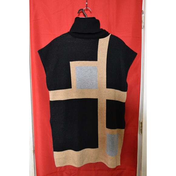 BCBGMaxAzria Tops - BCBG Maxazria NWT Women’s Sweater Tank